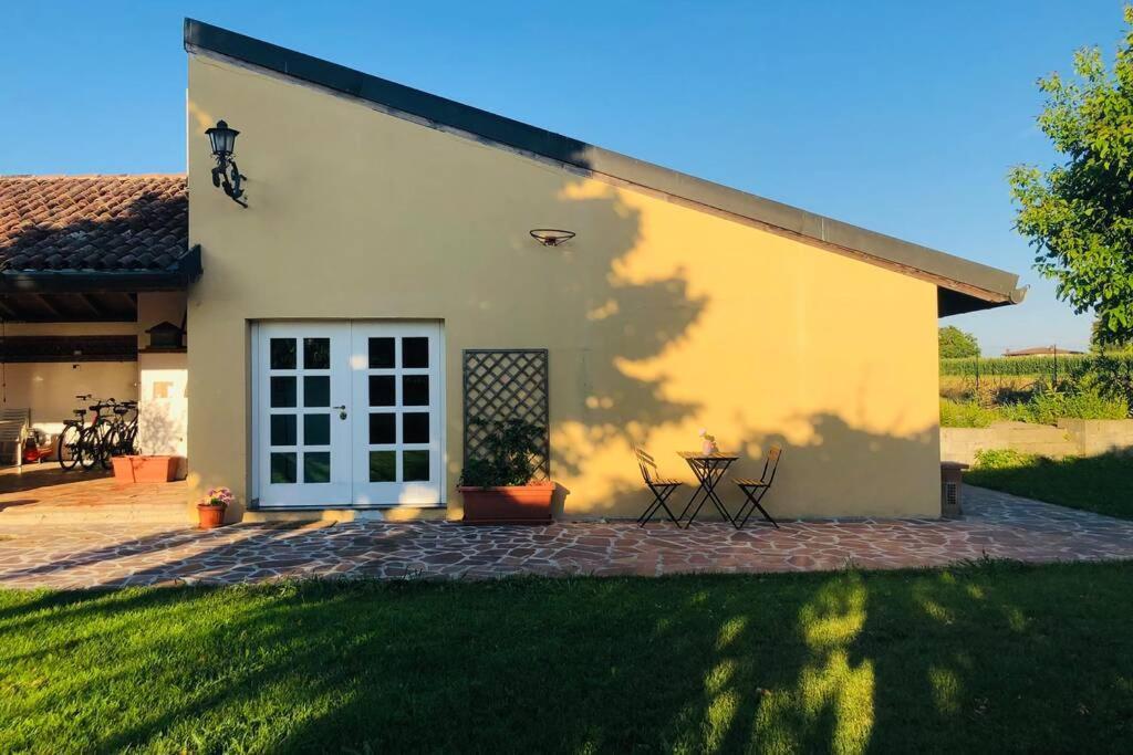 Villa La Casa Nei Campi à Badia Pavese Extérieur photo